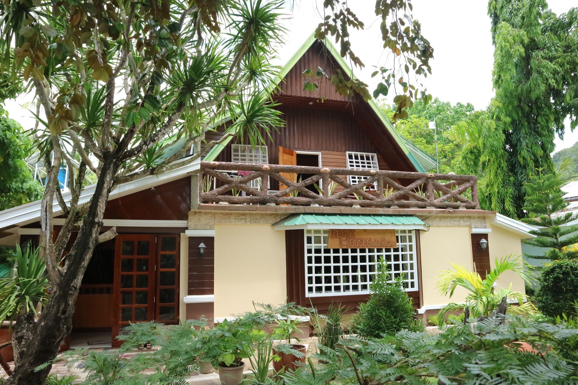 Peak House Garden Pension El Nido Eksteriør bilde
